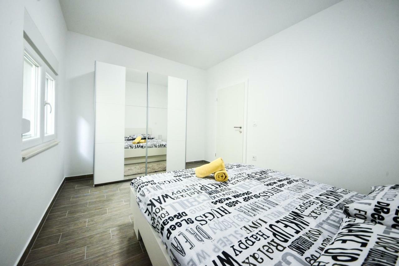 Apartmani Ab 자다르 외부 사진