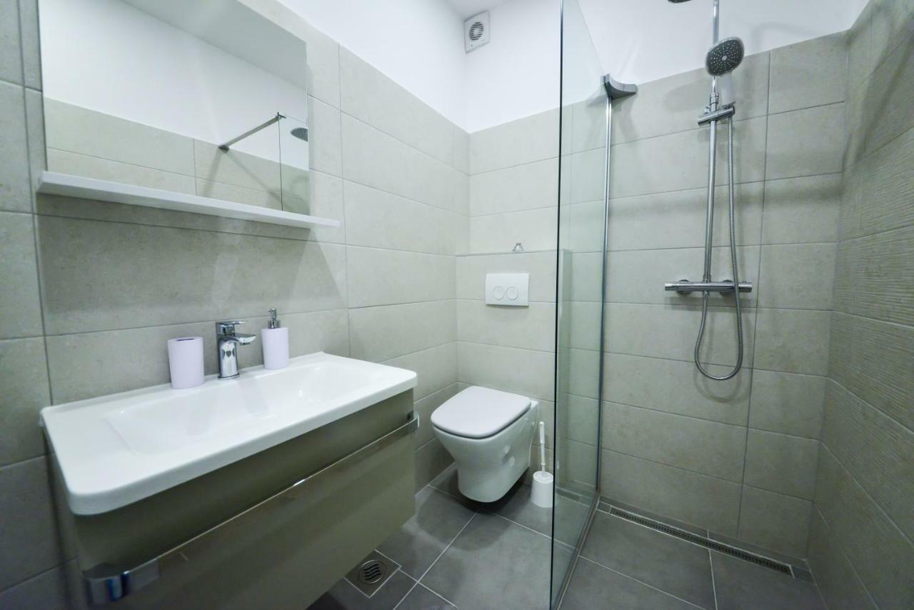Apartmani Ab 자다르 외부 사진