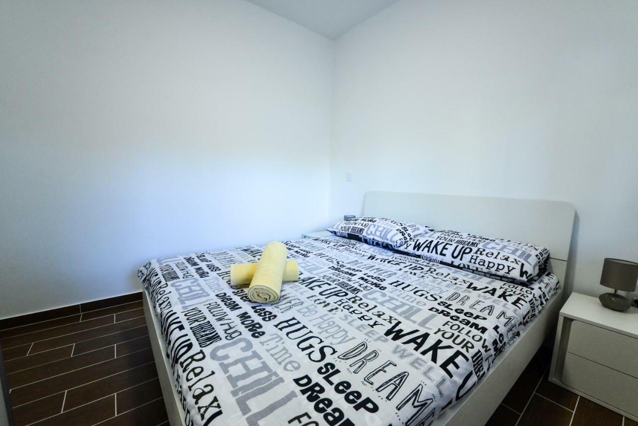 Apartmani Ab 자다르 외부 사진