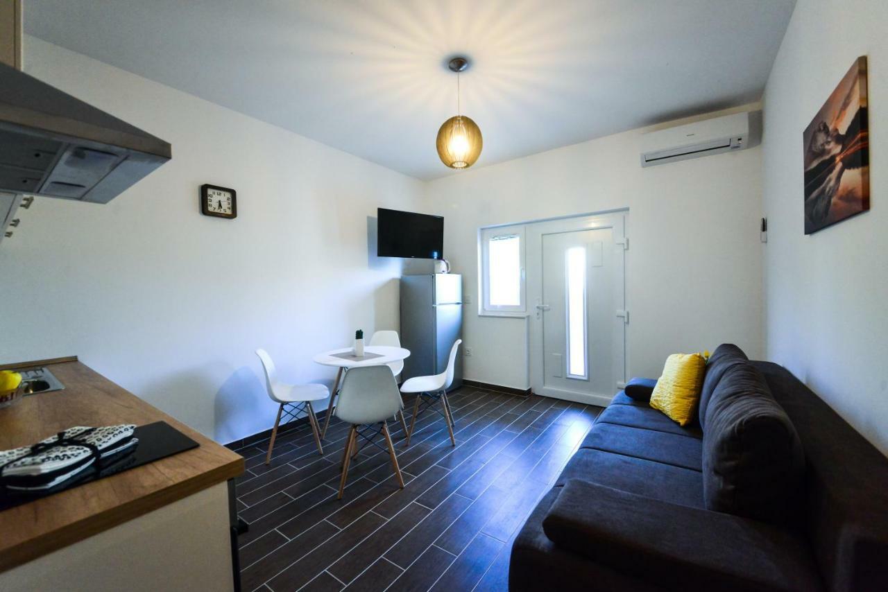 Apartmani Ab 자다르 외부 사진